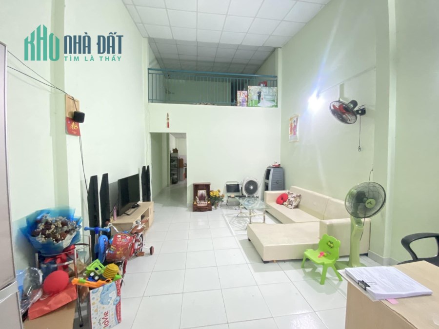 Bán gấp nhà cấp 4 hẻm xe hơi đường Cống Lở , phuờng 15 , quận Tân Bình , 63m2 , chỉ 5,3 tỷ