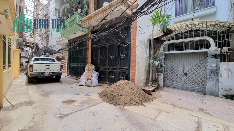 Bán Nhà Ngã Tư Sở 55m2*4 Tầng*5m Mt, Kinh Doanh, Phân Lô 2 Thoáng, Gara 7 Chỗ, 20m Ra Mp.