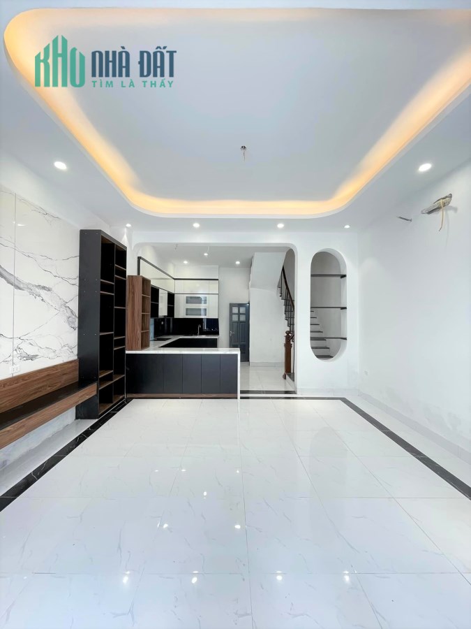 Bán Nhà Ngã Tư Sở 55m2*4 Tầng*5m Mt, Kinh Doanh, Phân Lô 2 Thoáng, Gara 7 Chỗ, 20m Ra Mp.