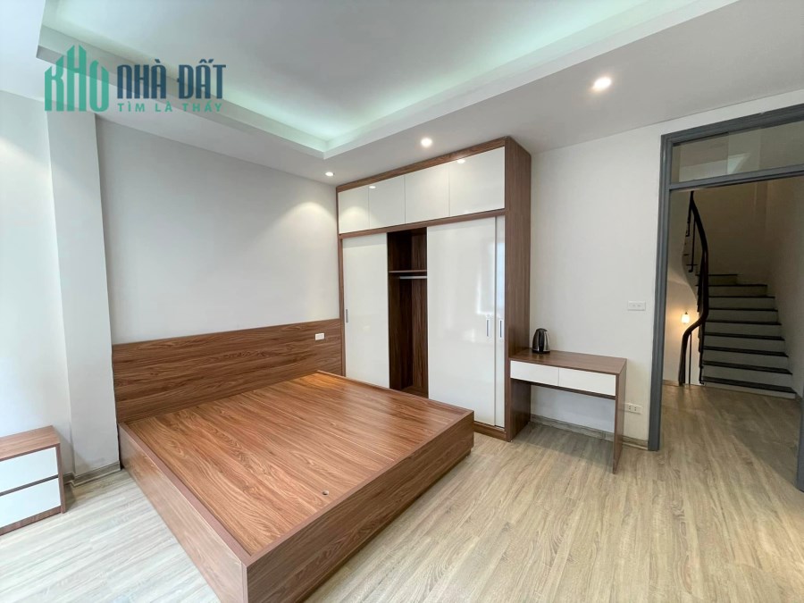 Bán Nhà Ngã Tư Sở 55m2*4 Tầng*5m Mt, Kinh Doanh, Phân Lô 2 Thoáng, Gara 7 Chỗ, 20m Ra Mp.