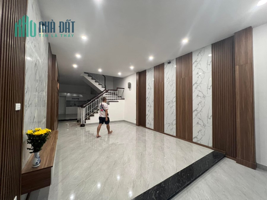 BÁN GẤP NHÀ NGÕ 79 CẦU GIẤY 50M2x5 TẦNG, 4,3M MẶT CHỦ ĐẺ LẠI HẾT NỘI THẤT- GIÁ 5,25 TỶ