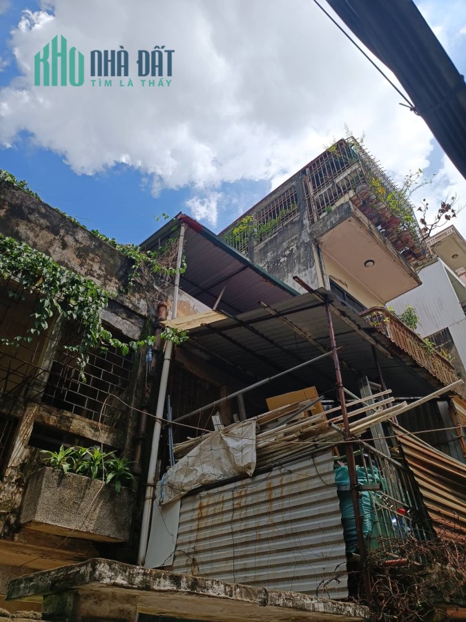 Bán nhà 2 tầng cũ Thái Hà - Đống Đa 55m2, làm văn phòng, cách oto 20m, 8.6 tỷ