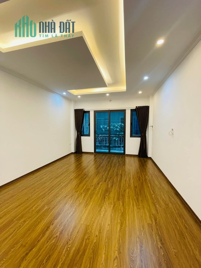 Bán nhà Đội Cấn, Ba Đình, NHÀ ĐẸP Ở LUÔN, 35m, 5 tầng, mt 4m, nhỉnh 5 tỷ