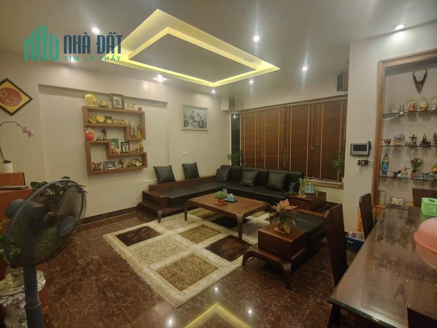 Bán nhà Mỹ Đình,ô tô đỗ,nội thất đẳng cấp,DT 45m,nhỉnh 5 tỷ.