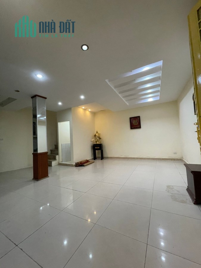 BÁN GẤP NHÀ ĐẸP GẦN PHỐ NGÕ 143 KIM MÃ, BA ĐÌNH: 3 tầng - 40m2 – 3.4 tỷ đồng