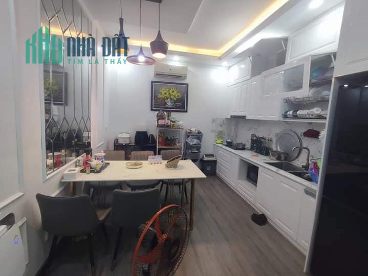 Nhà phân Trần Đại Nghĩa, 42m2 x 5 tầng, Ô TÔ vào nhà, GIÁ RẺ BẤT NGỜ - 094 567 6597