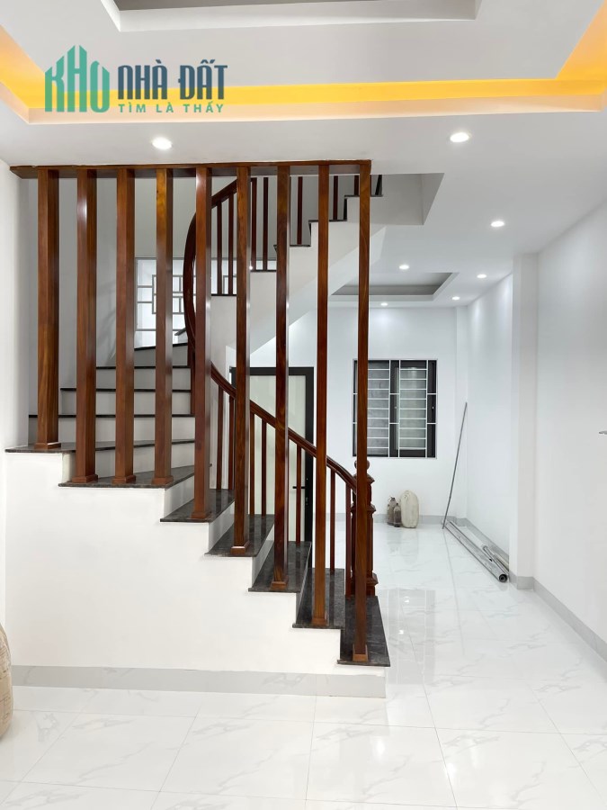 Bán gấp nhà Mặt ngõ Yên Hòa giá 7 tỷ, 55m2, MT 4m,SĐCC