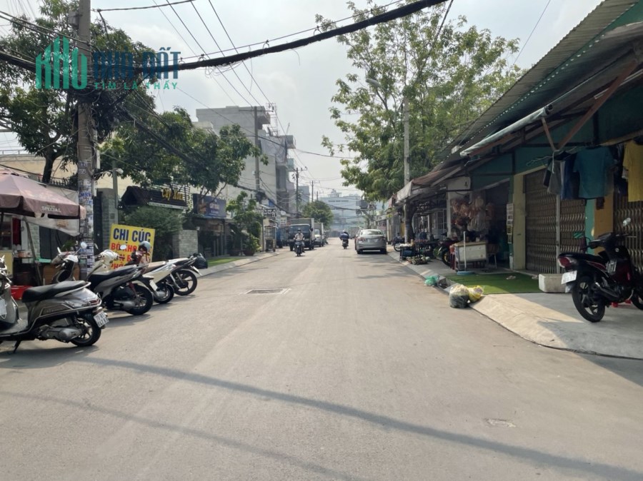 Bán nhà 496/ Dương Quảng Hàm, P.6, Gò Vấp:  6,3 x 23, giá 18tỷ