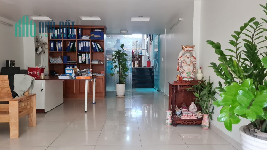 Nhà mặt tiền đường D3 khu Nam long diện tích 135m đúc 3 lầu khu víp đối diện Gobal City