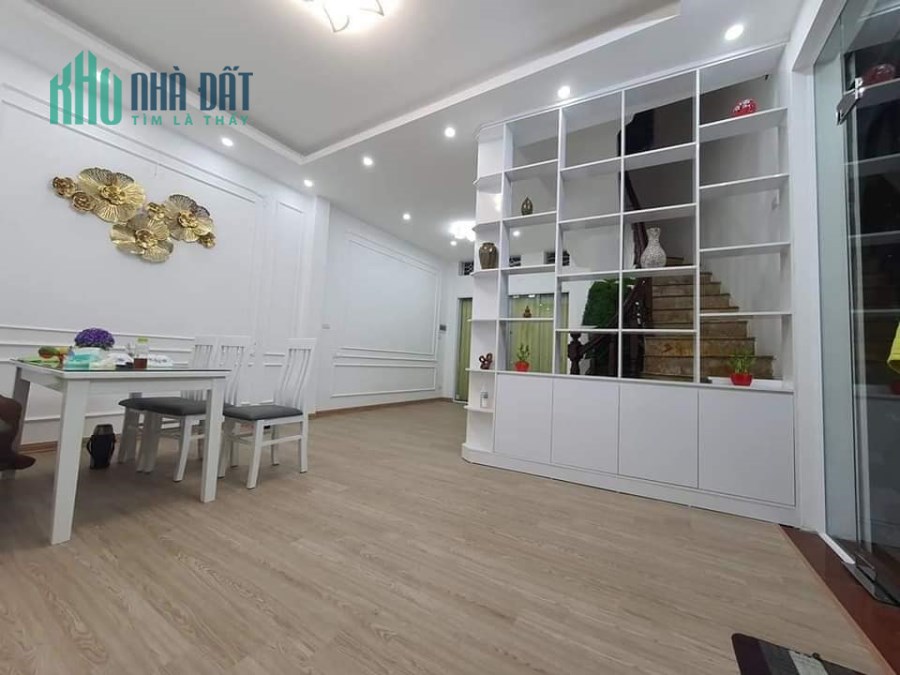 Siêu Phẩm Lê Đức Thọ - Lô Góc, Ô Tô Đỗ Cửa, Nhà Đẹp – 45m2, MT 4.5 m2, Chỉ 5 Tỷ Hơn.