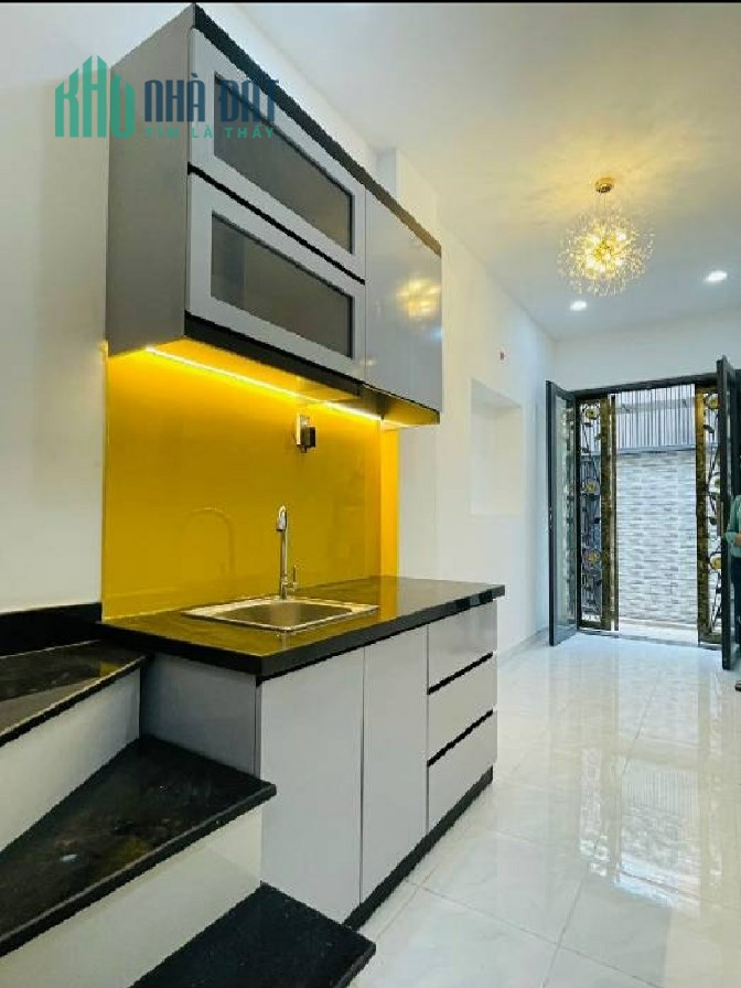 Nhà nhỏ - Gía rẻ, Đầy đủ công năng tại Nguyễn Thượng Hiền,PN. Chỉ 2.65tỷ.