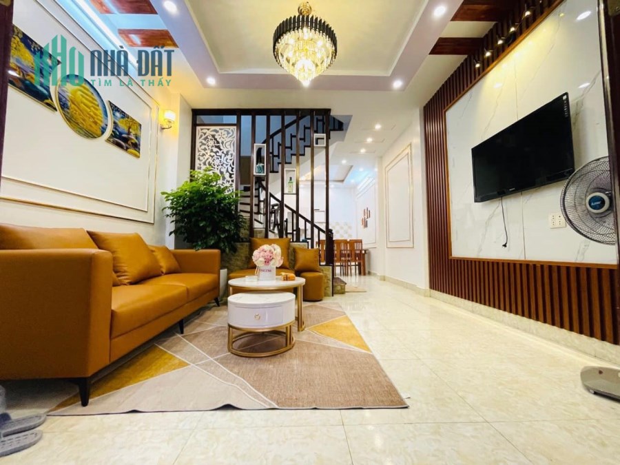 NHÀ NGÕ PHỐ NGUYỄN CÔNG HOAN 40m2 4T MT3.8M – chỉ 4.899 tỷ