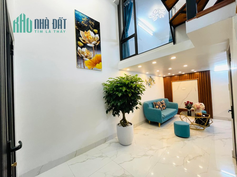 BÁN NHÀ VĂN MIẾU, ĐỐNG ĐA 17M2x5TẦNG-2 PHÒNG NGỦ CÁCH PHỐ 30M- 1,65 TỶ