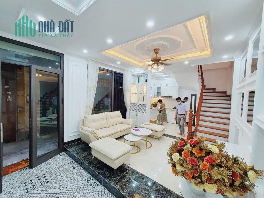 Bán nhà đẹp phố Cự Lộc, Quan Nhân, Thanh Xuân, full nội thất sang trọng, 36m2x5 tầng chỉ hơn 5 tỷ