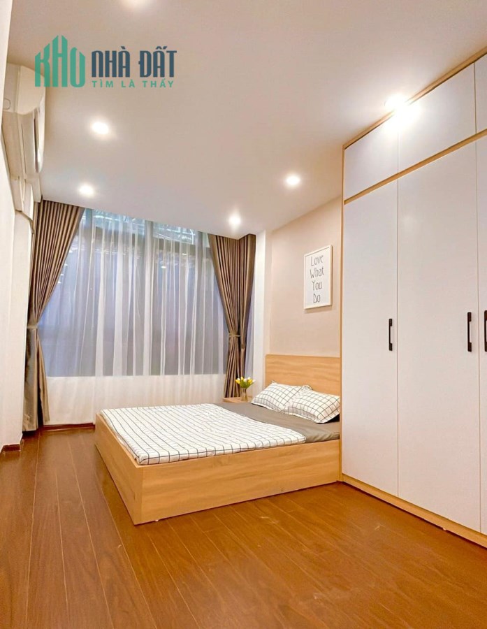 Bán nhà phân lô, Quan Nhân, Thanh Xuân, 43m2x4T,gần phố, tặng full nội thất, giá 4,2 tỷ 0969693855