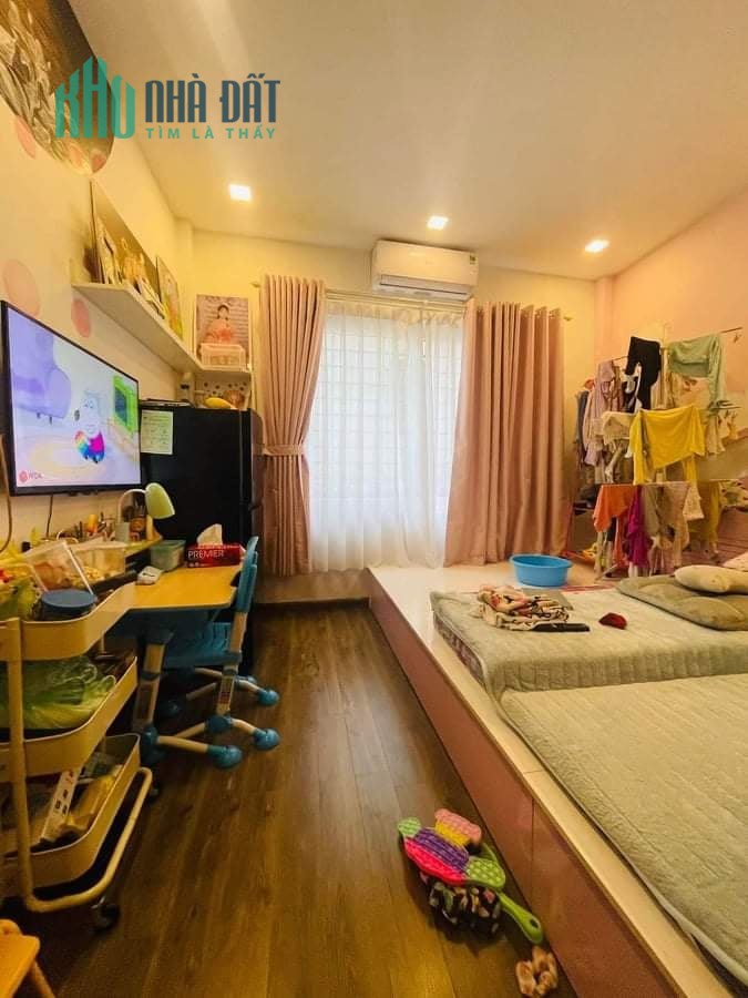 MẶT PHỐ KIM ĐỒNG, KINH DOANH, Ô TÔ TRÁNH, VỈA HÈ RỘNG, 10,2 TỶ. 0975149605
