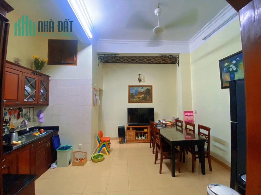 Siêu phẩm nhà phân lô Trung Kính Lớn, 50m2, 4T, ô tô tránh, dừng đỗ ngày đêm, vỉa hè, kinh doanh,