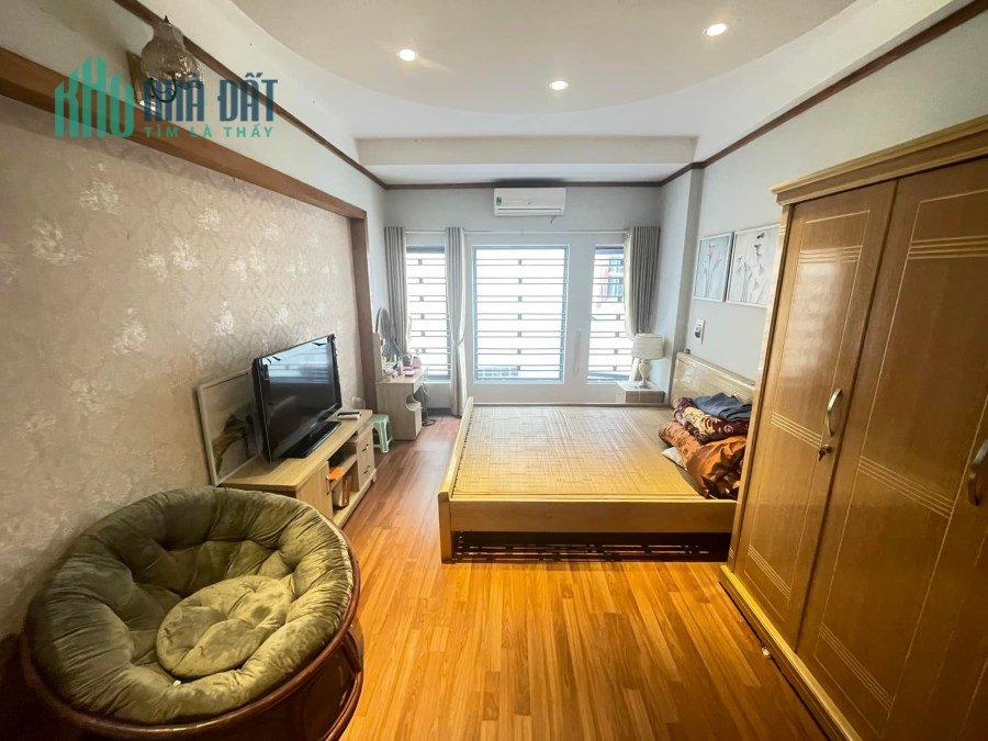 Bán nhà ngõ 117 Thái Hà giá 7 tỷ, 60mx6T, MT 4m, Ở được luôn