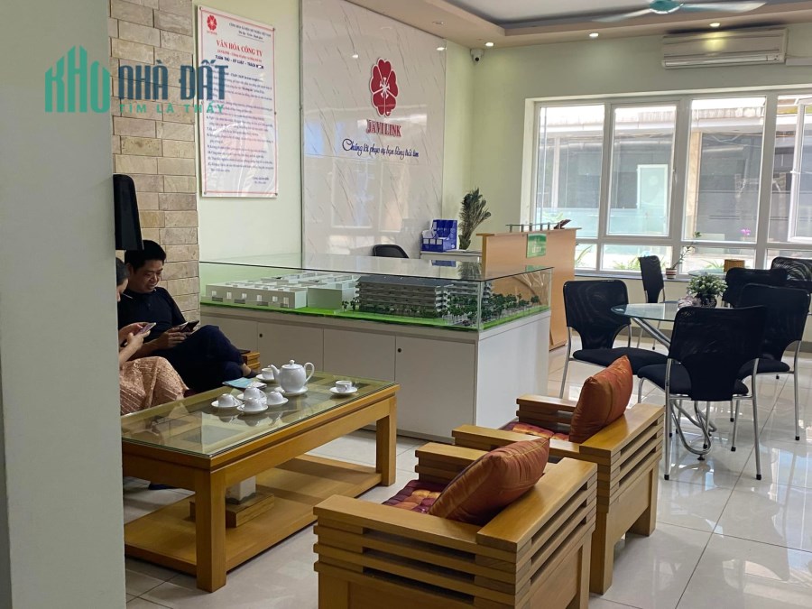 Bán Tòa nhà VP TRUNG YÊN Thông Sàn, Mặt tiền lớn 120m2, Giá 28 Tỷ.