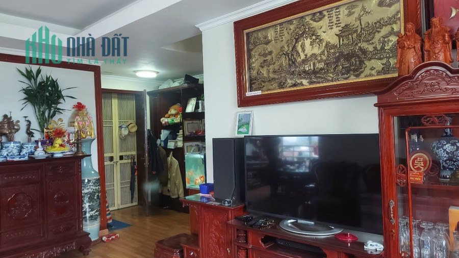 Bán căn hộ chung cư  Nguyễn Chí Thanh, Đống Đa 90m, LÔ GÓC,  nhà đẹp ở luôn, nhỉnh 3 tỷ.