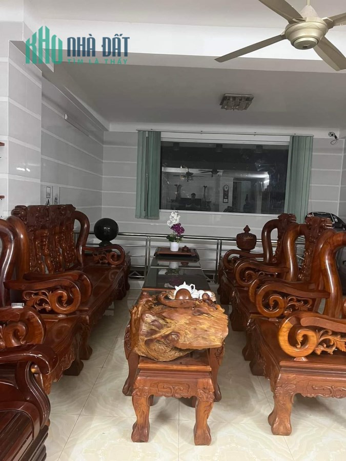 Bán Nhà Mặt tiền Cao Văn Ngọc, Giáp Tân Bình, 153M2, 4 Tầng Mới, Ngang 5M, Nhỉnh 16 Tỷ TL.
