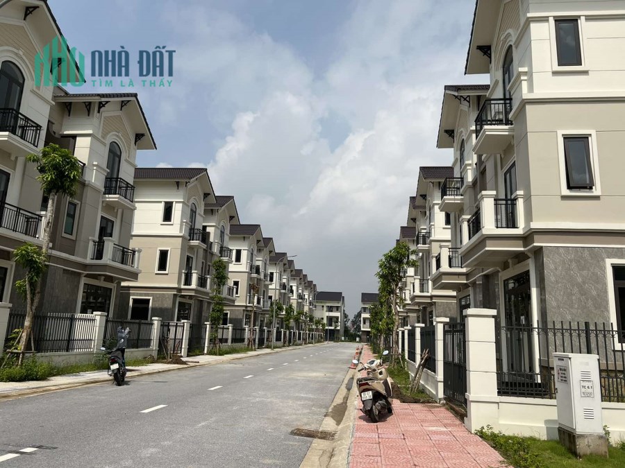 Kẹt tiền bán gấp Biệt thự 135m2 Centa City Vsip giá ngã cây