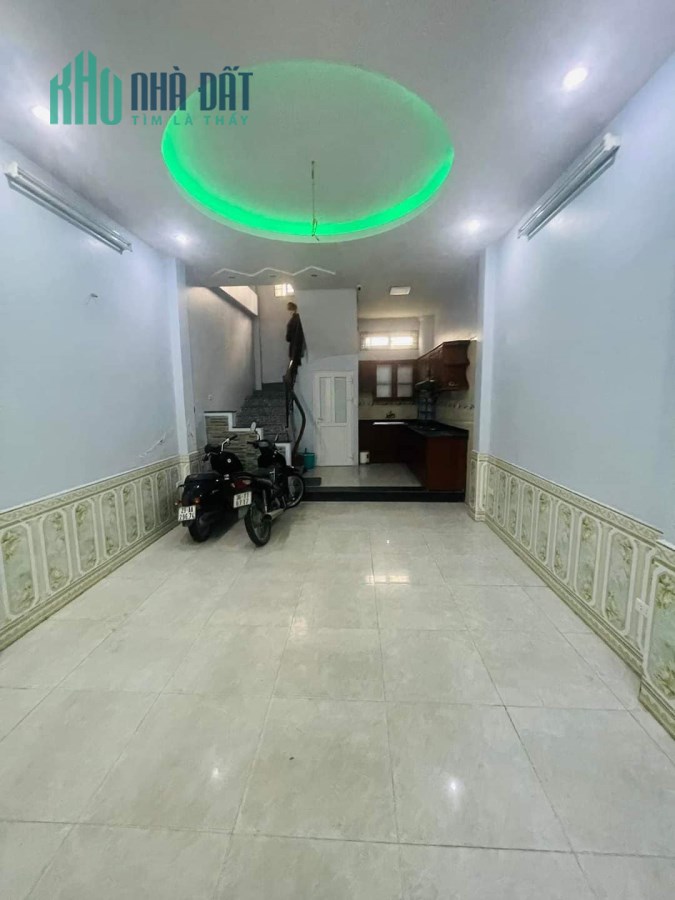 BÁN NHÀ CẦU GIẤY, NGUYỄN ĐÌNH HOÀN 50M2x6T- GẦN PHỐ, NGÕ TO 5,3 TỶ