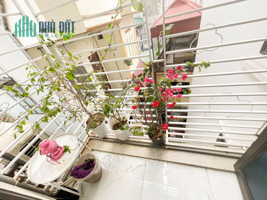 Bán nhà Ngọc Lâm 39m, trung tâm phố cổ, 4.7 tỷ.
