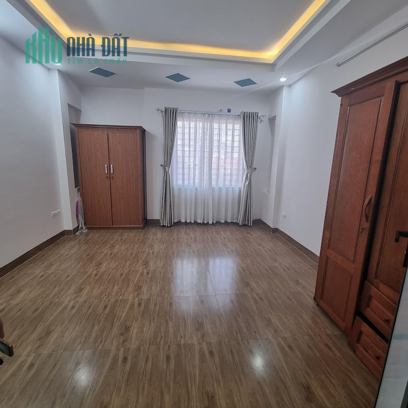 BÁN NHÀ PHỐ THUỴ KHUÊ, SÁT PHỐ, 35M2, 4M,  NHỈNH 4 TỶ.