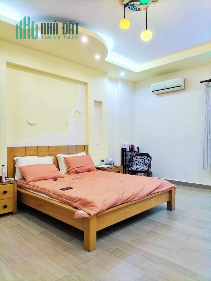 7 Chỗ ngủ nhà Ngô Thị Thu Minh 5T 15M ra MT Chưa qua Đtư 17.6 Tỷ