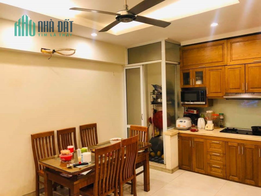 Bán gấp nhà Đình Thôn, hàng xóm Five Star, ô tô cất trong nhà, dân trí cao, 66m2, 6 tỷ 7