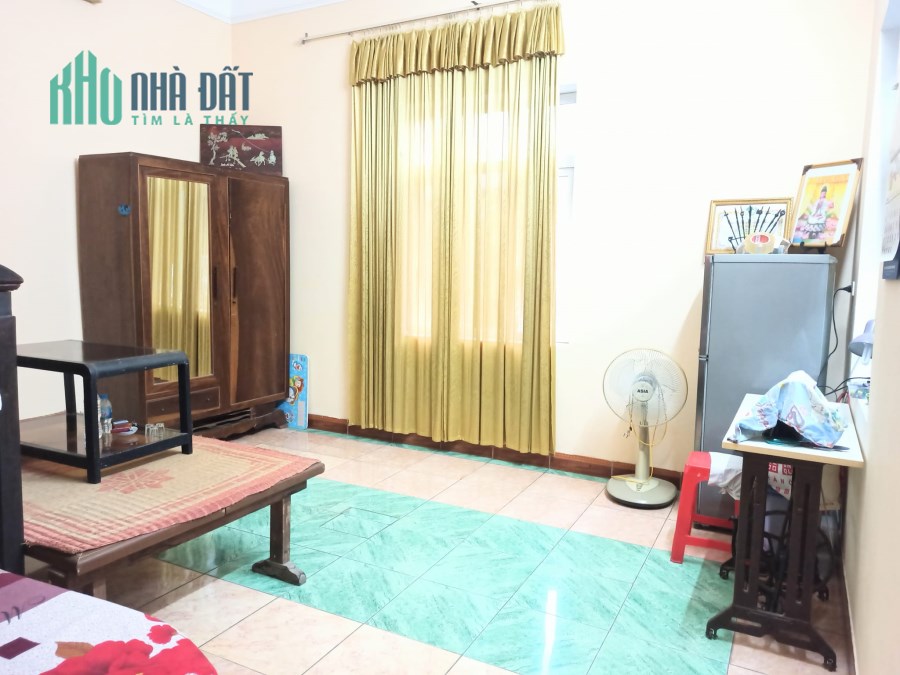 Bán nhà NGUYỄN CHÁNH Gần BIG C 2 Ô tô tránh 60m2, Mt 4.5M, Giá 12.6 Tỷ.