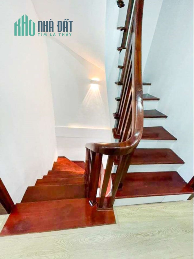Bán nhà Bồ Đề đẹp thoáng sáng, vị trí đỉnh 45m, 6.5 tỷ.