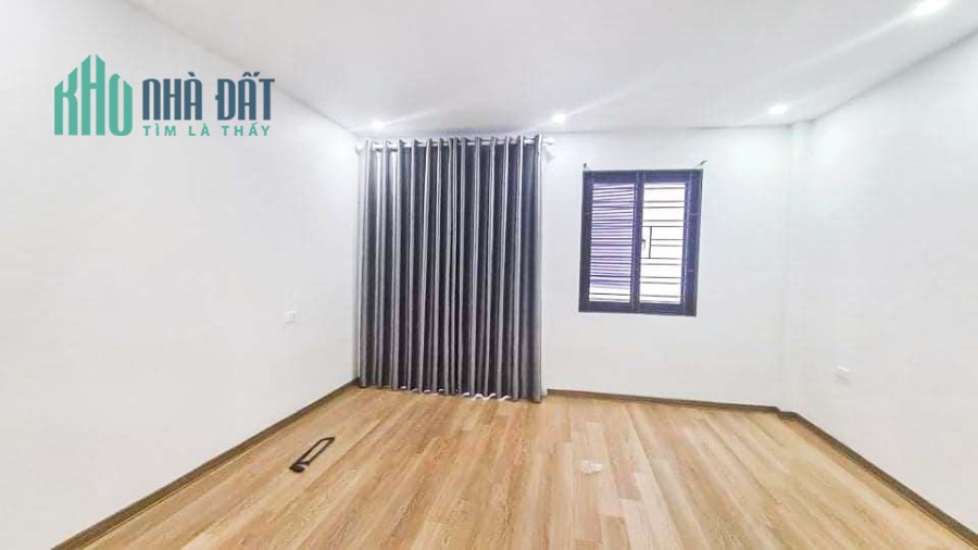 Bán nhà Bồ Đề đẹp thoáng sáng, vị trí đỉnh 45m, 6.5 tỷ.