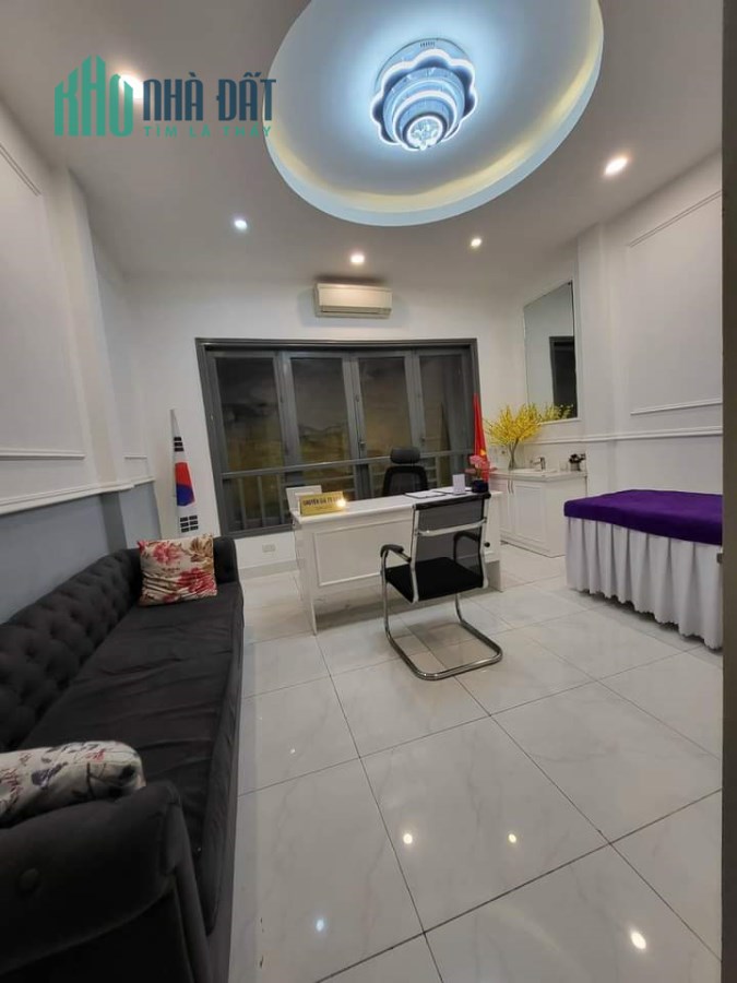 Bán gấp nhà Nguyễn Chánh : 60m , 4 tầng , mặt tiền 4.5m , 19 tỷ