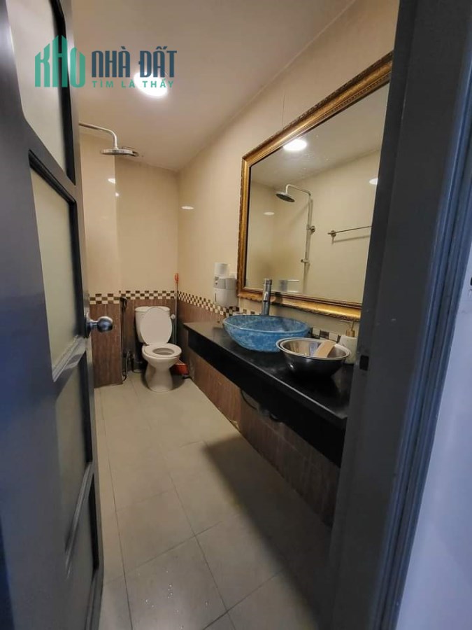 Bán gấp nhà Nguyễn Chánh : 60m , 4 tầng , mặt tiền 4.5m , 19 tỷ