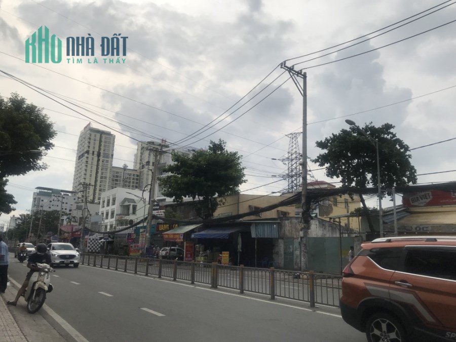 Bán nhà MT Nguyễn Thị Thập - Huỳnh Tấn Phát,5,4x32m ,3 tầng, giá 33 tỉ