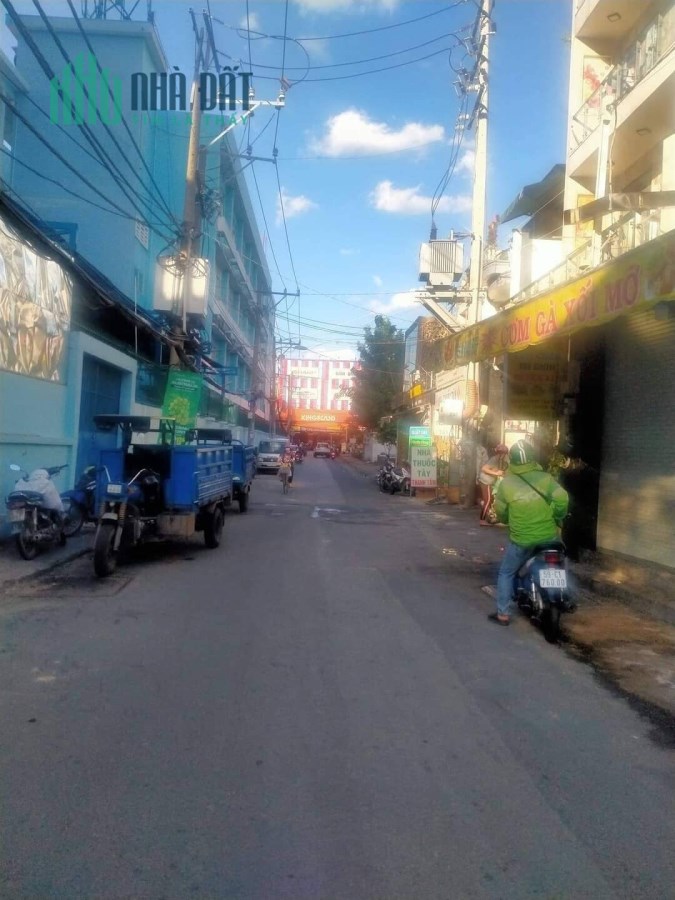 Chủ đi nước ngoài bán gấp,DT36m,nhà đẹp ở ngay tầm giá 4tỷ