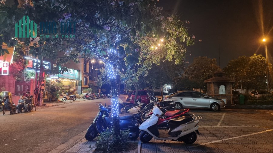 Bán nhà mặt phố Gia Thụy, kinh doanh ngày đêm 87m, 15 tỷ