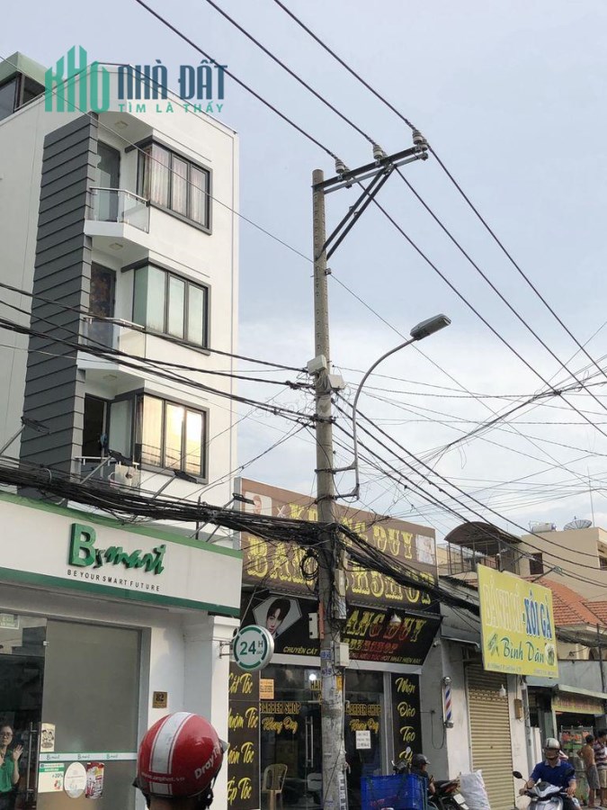 BÁN NHÀ MẶT TIỀN NGAY TRUNG TÂM 1 TRỆT 3 LẦU ĐƯỜNG SỐ 17, QUẬN THỦ ĐỨC