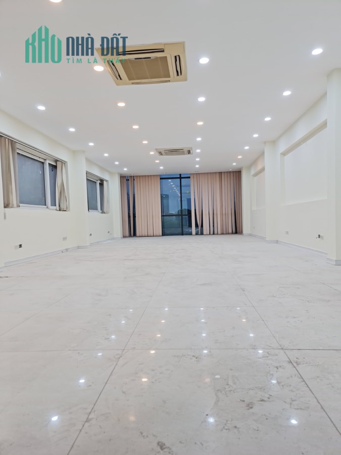 Bán nhà Mặt phố HỒ TÙNG MẬU Showroom đẳng cấp 70 m2 x Mt 5M, Giá 19.6 Tỷ.