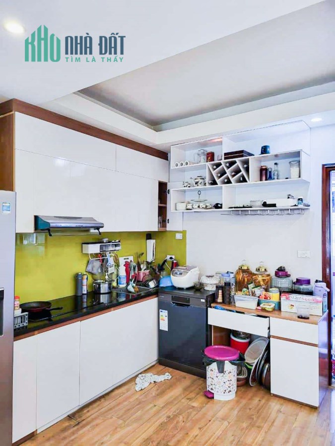 Bán nhà Ngọc Lâm, tiện ích  đỉnh, ở sướng 46m, 6.5 tỷ