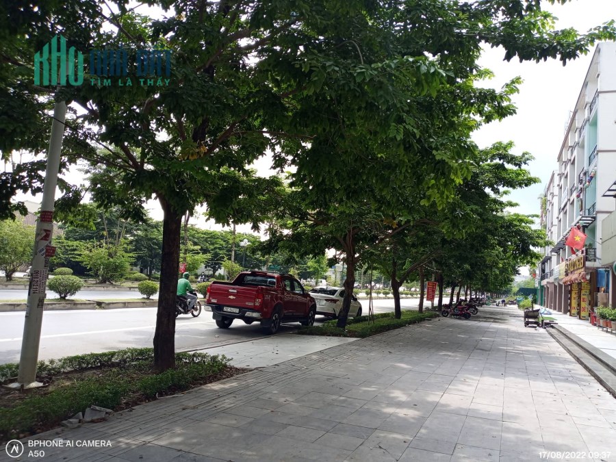 Bán nhà Mặt phố TRỊNH VĂN BÔ Đường 8 Làn 90m2, Mt 7M, Giá 15.2 Tỷ.