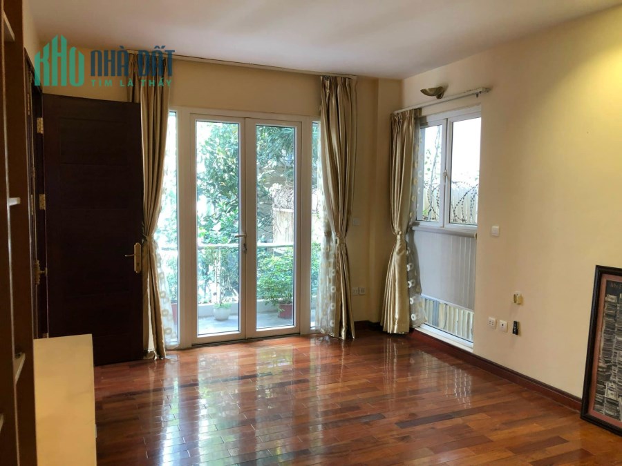 Bán nhà PHÙNG CHÍ KIÊN Gần Tràng An Complex 50m2 x 7 Tầng Tm, Giá 11.5 Tỷ.