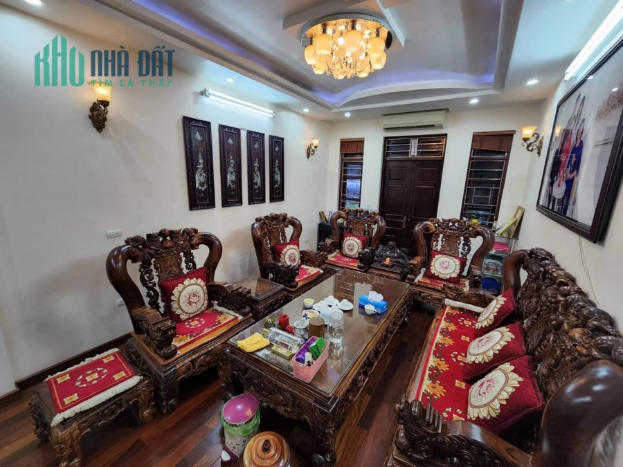 Bán nhà phố Mỹ Đình,nội thất đẳng cấp,gần ô tô,DT 50M,5T,nhỉnh 5 tỷ