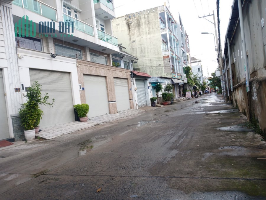"Bán CHDV 4 TÂNG Dương Quảng Hàm, DT 100M, HXH, Gần Chung Cư K26, Giá 10 tỷ 5 TL
