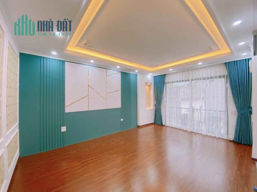 Bán nhà Mặt Phố TRẦN VỸ CẦU GIẤY Lô góc, KD điên cuồng 70 m2, Mt 5M, Giá 26 Tỷ.