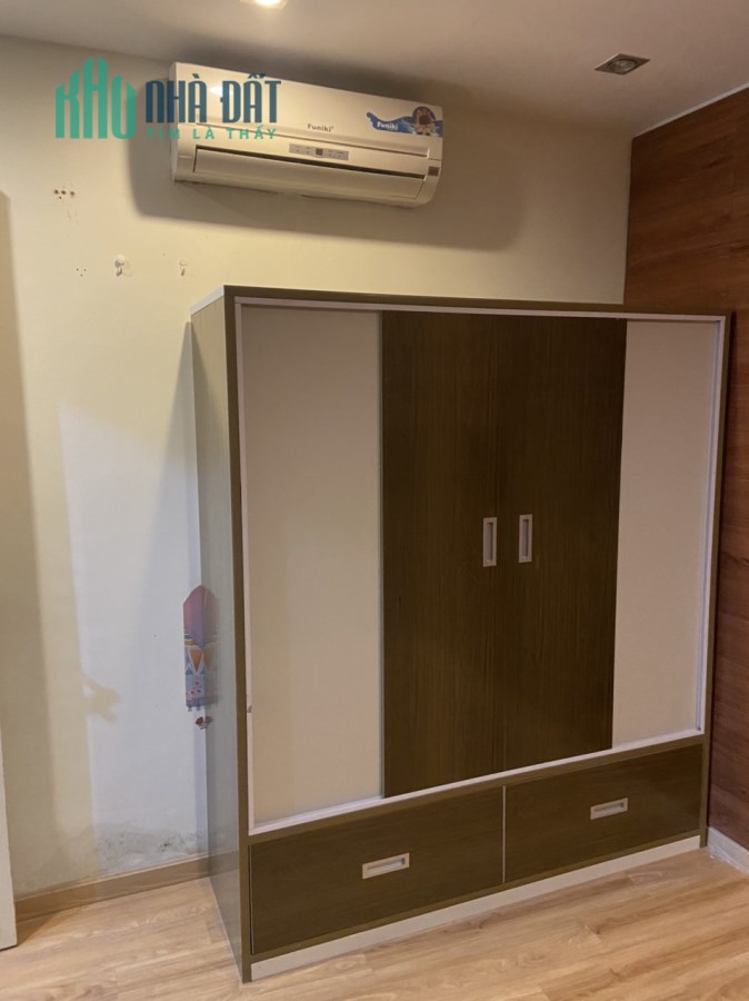 Cần bán nhà Tập thể ngõ 409 Kim Mã giá 2.5 tỷ, 75m2, NT cơ bản