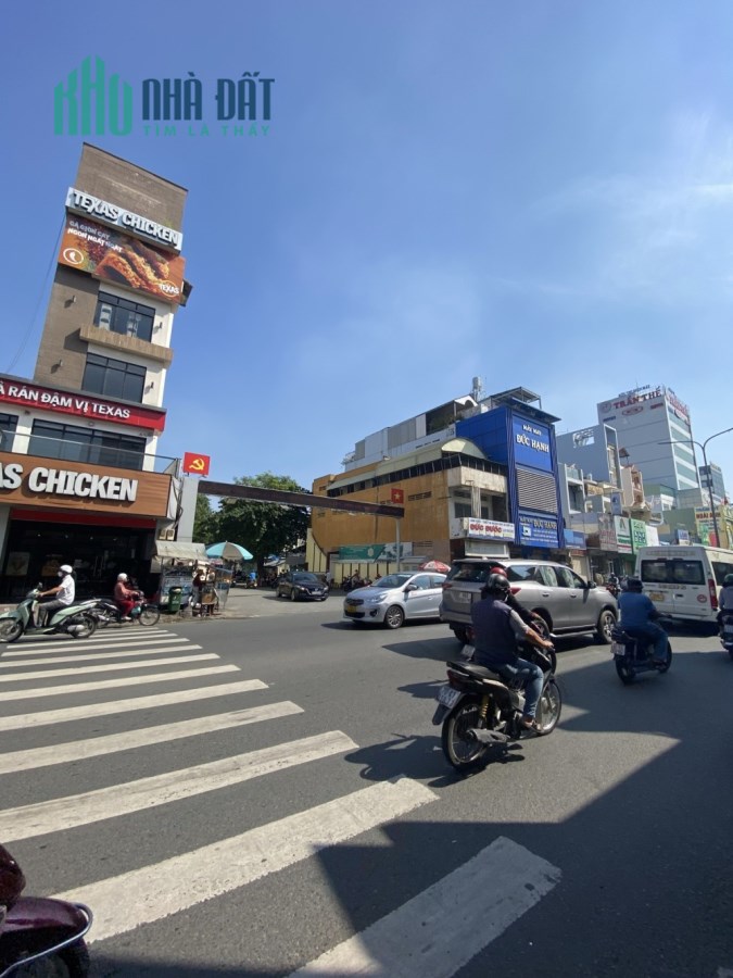 Mặt tiền Hoàng Văn Thụ đường 2 chiều chưa qua mua bán giá rẻ nhất