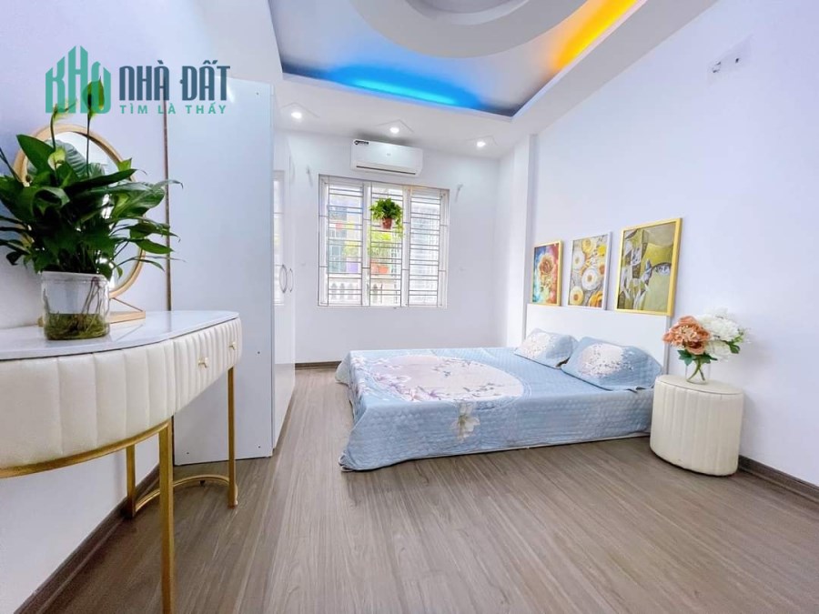 Bán tòa nhà chung cư mini Nguyễn Chí Thanh, Đống Đa,  9 phòng full đồ cho thuê, nhỉnh 6 tỷ.